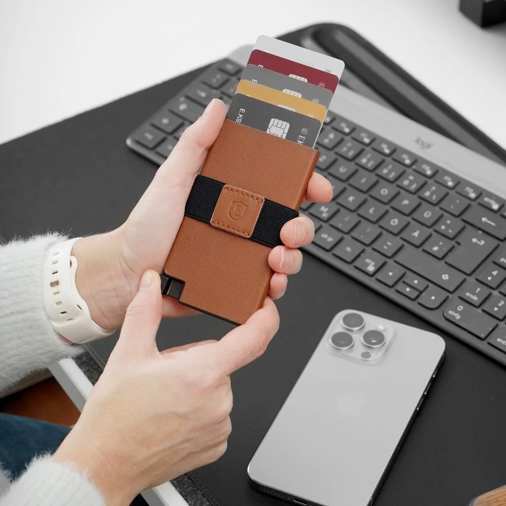 Ekster Cardholder - Image 64